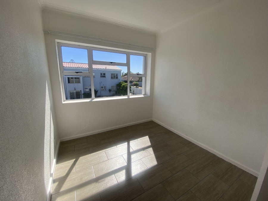 To Let 2 Bedroom Property for Rent in Tijgerhof Western Cape